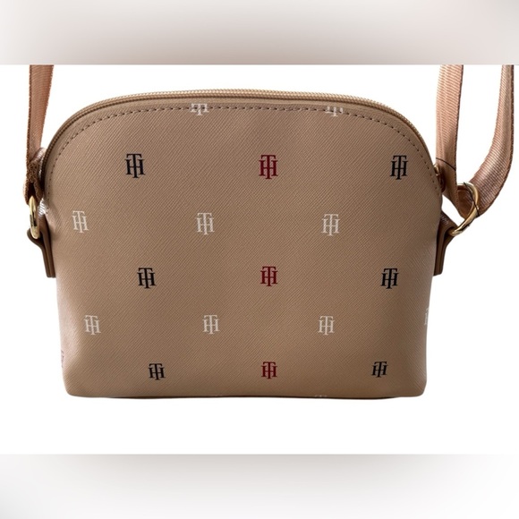 NWT Tommy Hilfiger Tan Crossbody Bag - Picture 8 of 8